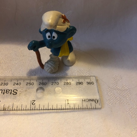 The Smurfs - Peyo Bully Germany - 20097  Vintage Wounded Smurf Rare - Picture 3 of 10